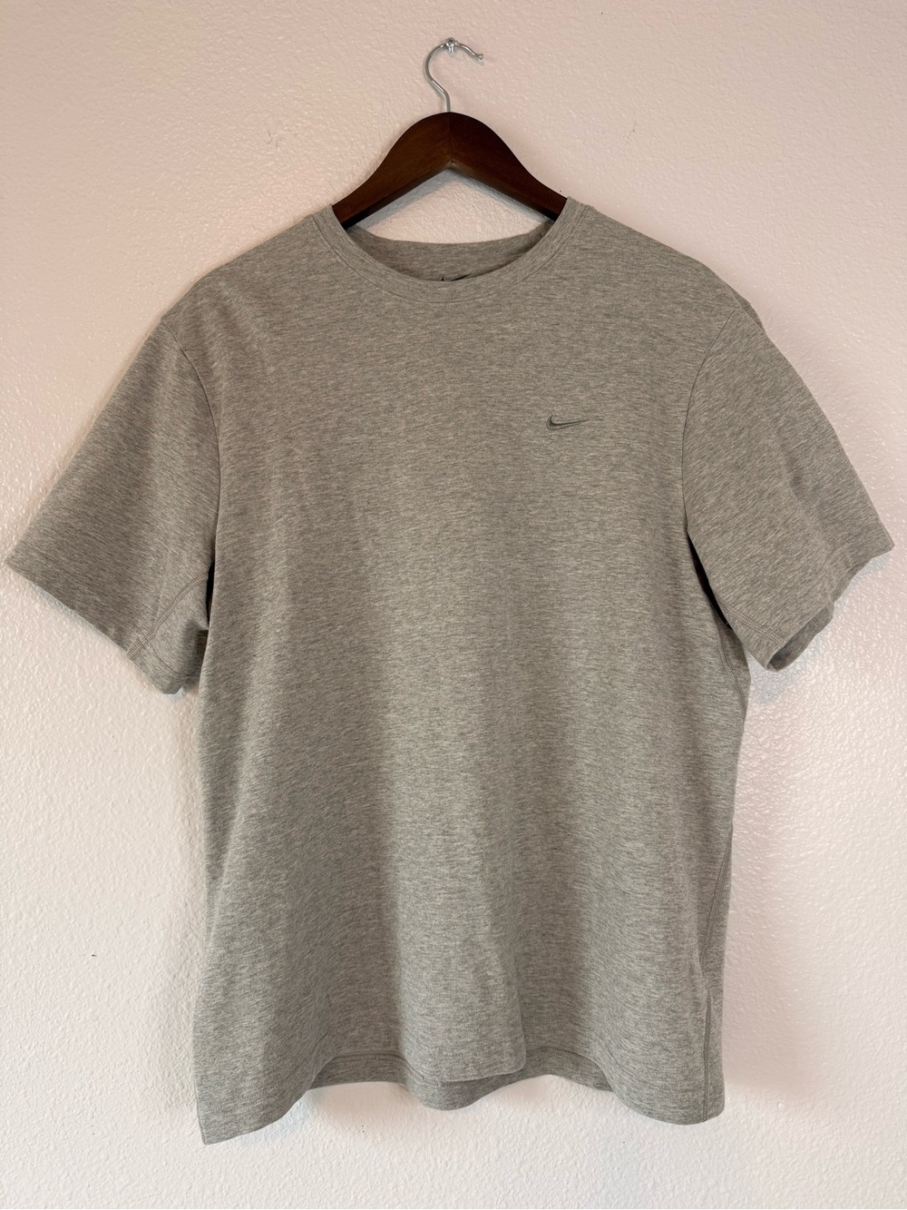 Nike Dri-FIT Heather Gray Athletic Training Shirt Men’s Large Workout Tee